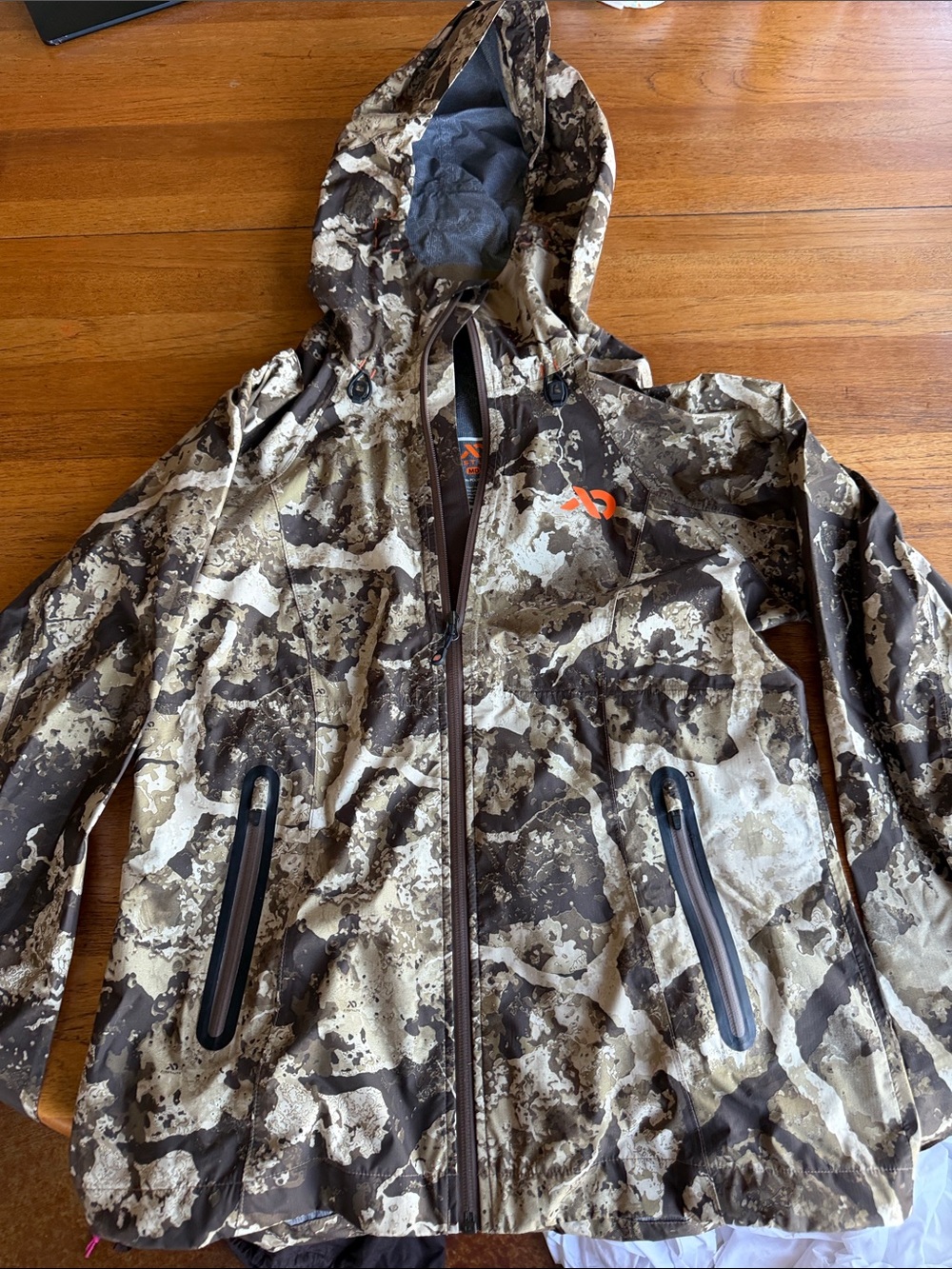 First Lite Cascade Stormlight Jacket - Picture 2 of 3